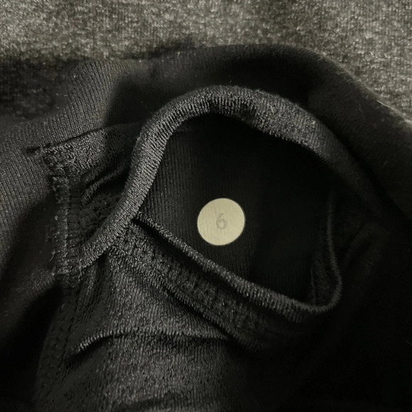 Lululemon Athletica Women’s Astro Cropped Pants Size 6 Dark Heathered Gray - Picture 6 of 10